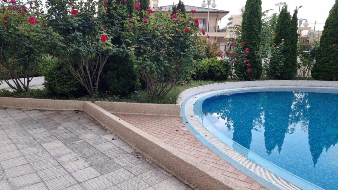 Бутикови Студиа Брита Kranevo Kültér fotó